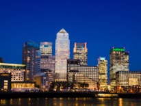 canary wharf at night