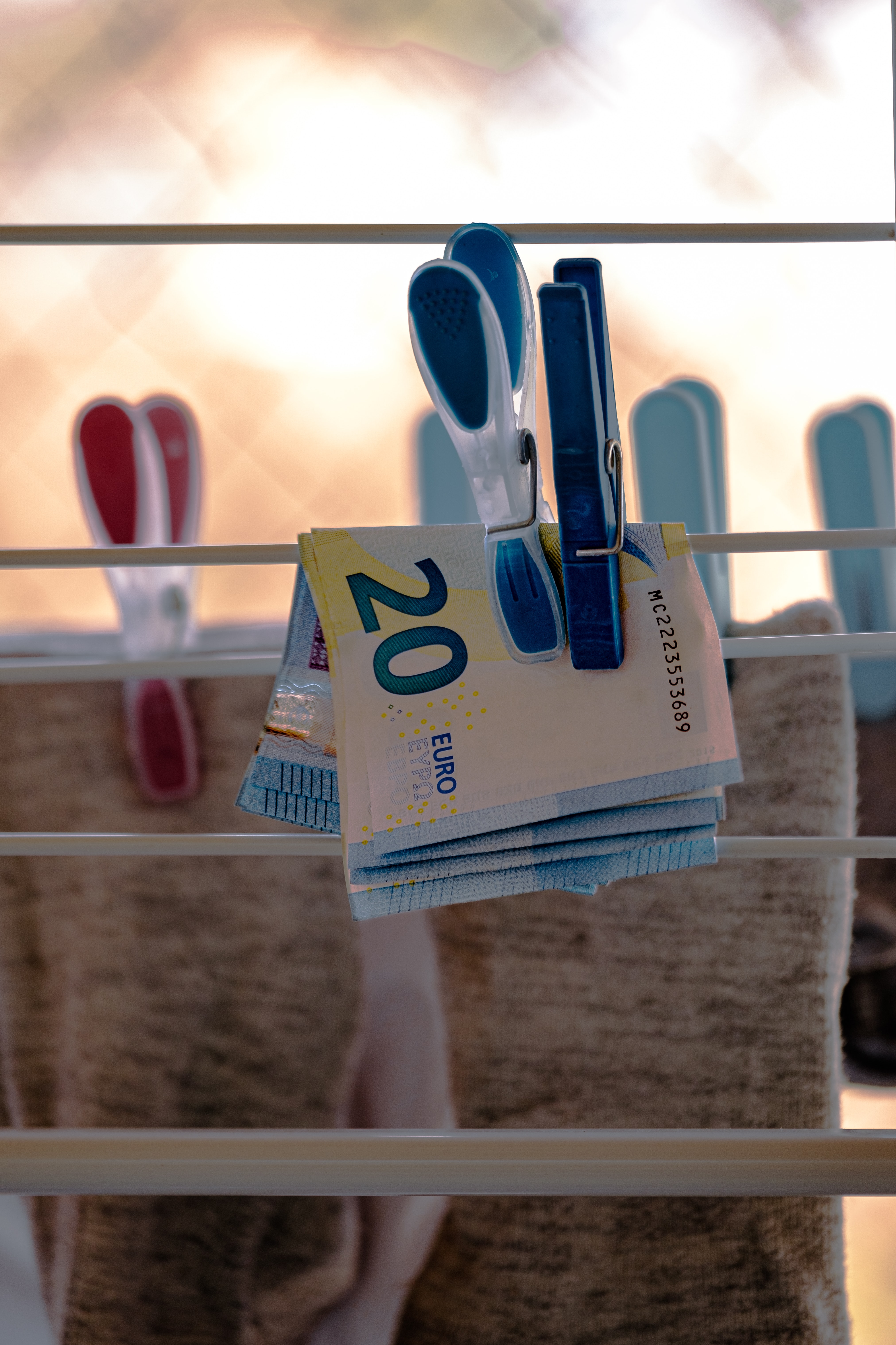 How to find the best international money transfer - Vimarsana News